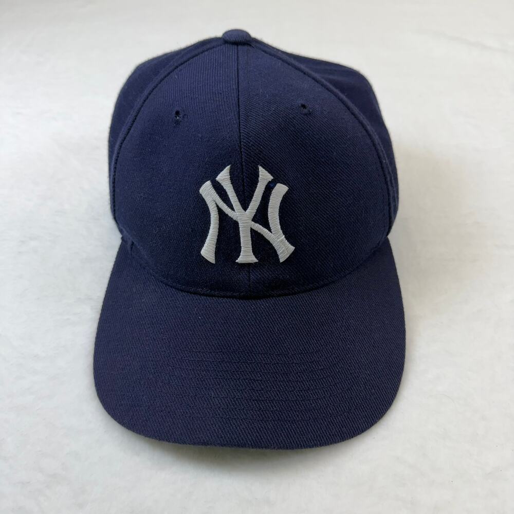 Vintage New York Yankees Sports Specialties Plain Logo Snapback Hat World Series